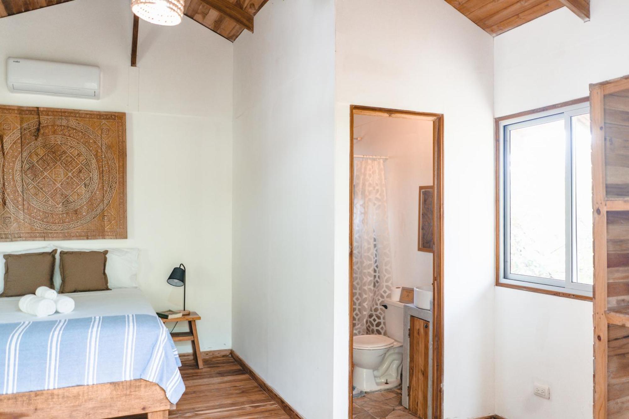 Cuatro Vientos Lodge & Apartments - Mal Pais, Costa Rica Playa Santa Teresa  Room photo