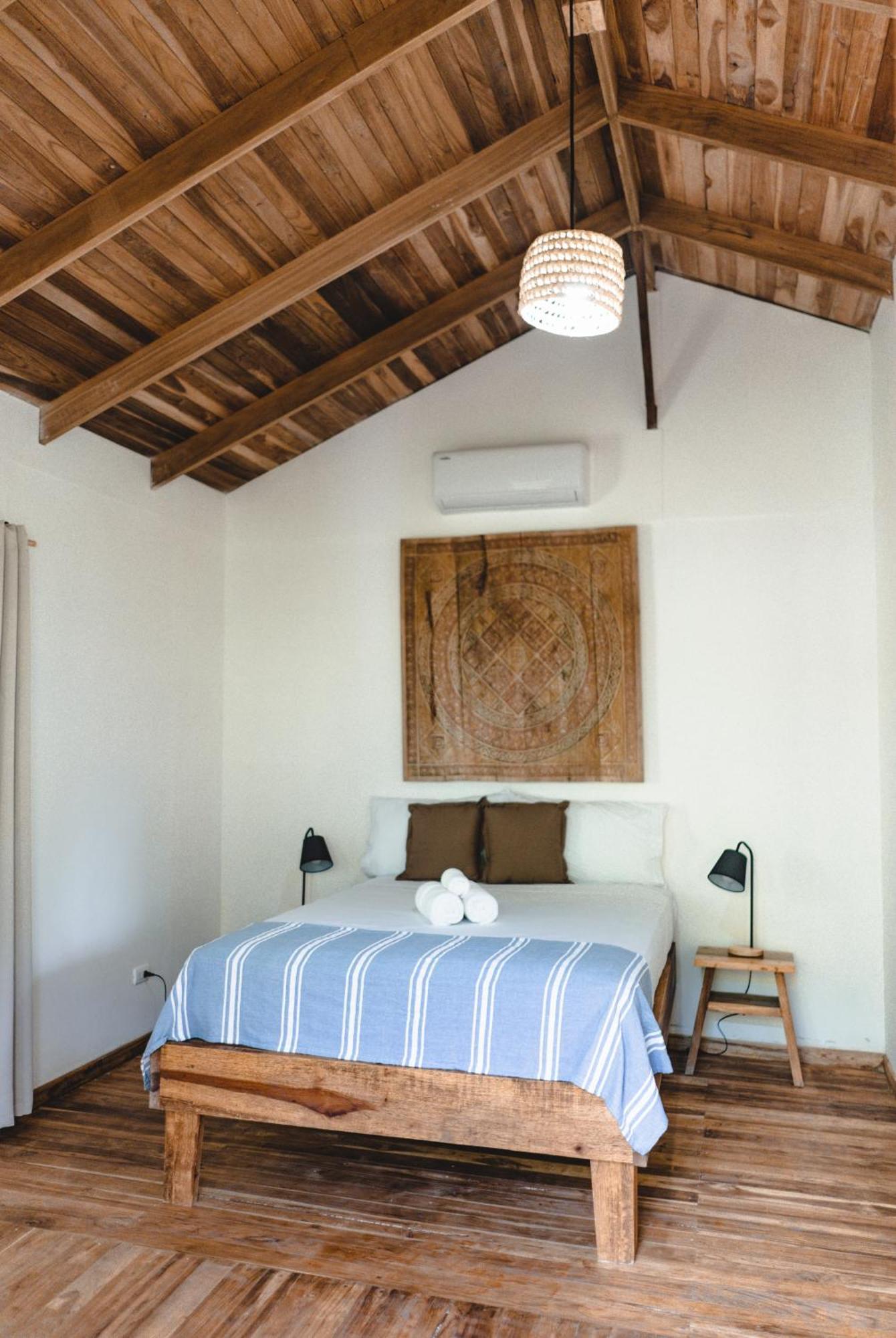 Cuatro Vientos Lodge & Apartments - Mal Pais, Costa Rica Playa Santa Teresa  Room photo