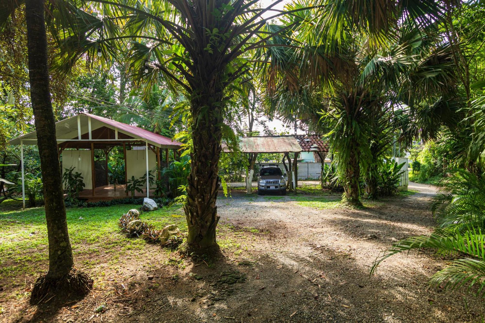 Cuatro Vientos Lodge & Apartments - Mal Pais, Costa Rica Playa Santa Teresa  Exterior photo